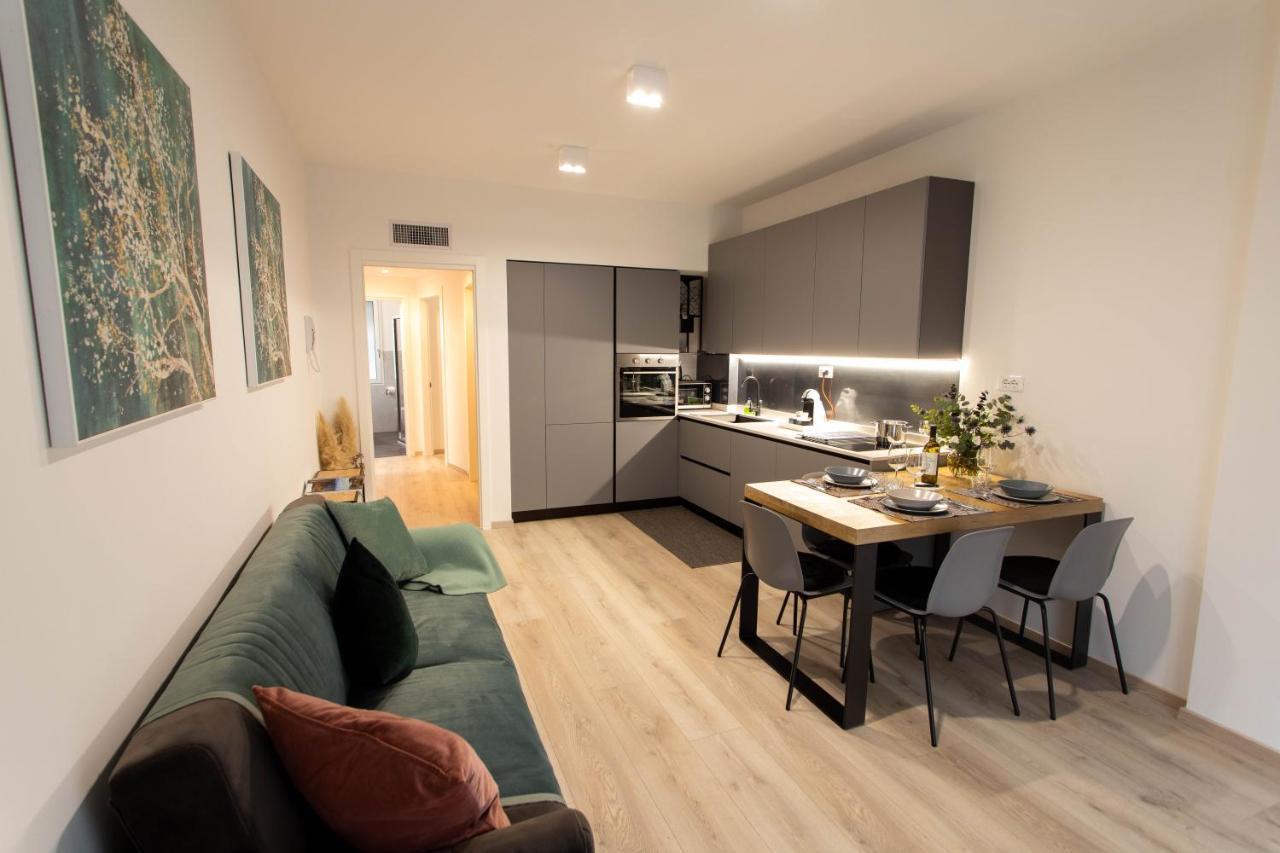 Moderno Appartamento 140 Bassano Centro Bassano del Grappa Bagian luar foto