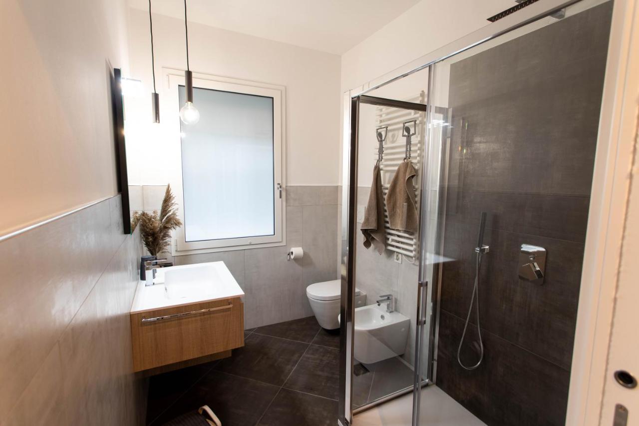 Moderno Appartamento 140 Bassano Centro Bassano del Grappa Bagian luar foto